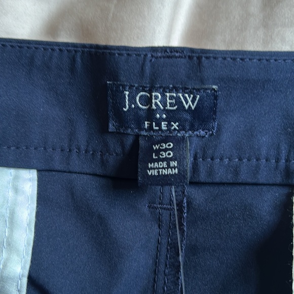 NWT J Crew Pants 30x30 Slim Fit 5-Pocket Tech Flex Chino Pants Lightweight Navy - Picture 2 of 3